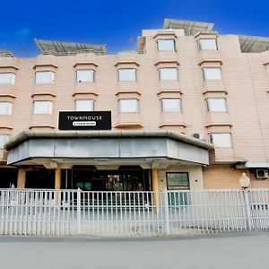 Super Townhouse Padav Square Gwalior Formerly Hotel Shelter